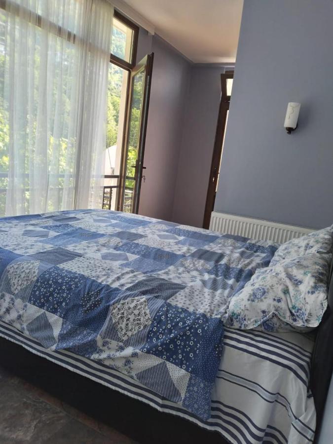 Small Guest House Квариати Экстерьер фото